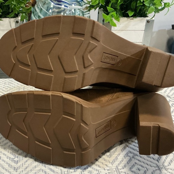 Brown Suede Ankle Boots - Picture 4 of 5